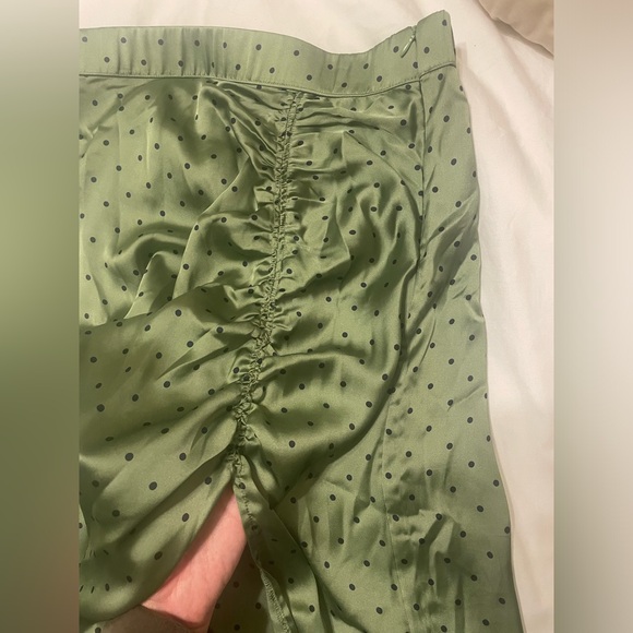 Zara satin polka dot skirt - Picture 1 of 3